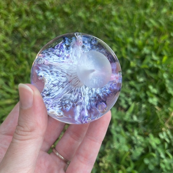Purple Pink & White Peruvian Lilly Bubble Art Glass Paperweight - Picture 5 of 5